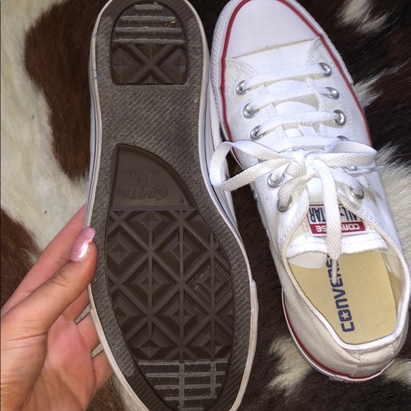 White Size 9 women’s converse - Picture 4 of 4